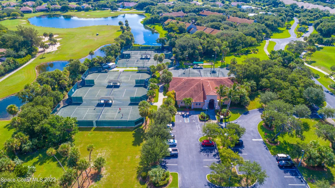 Photo of 180 Whaler Drive