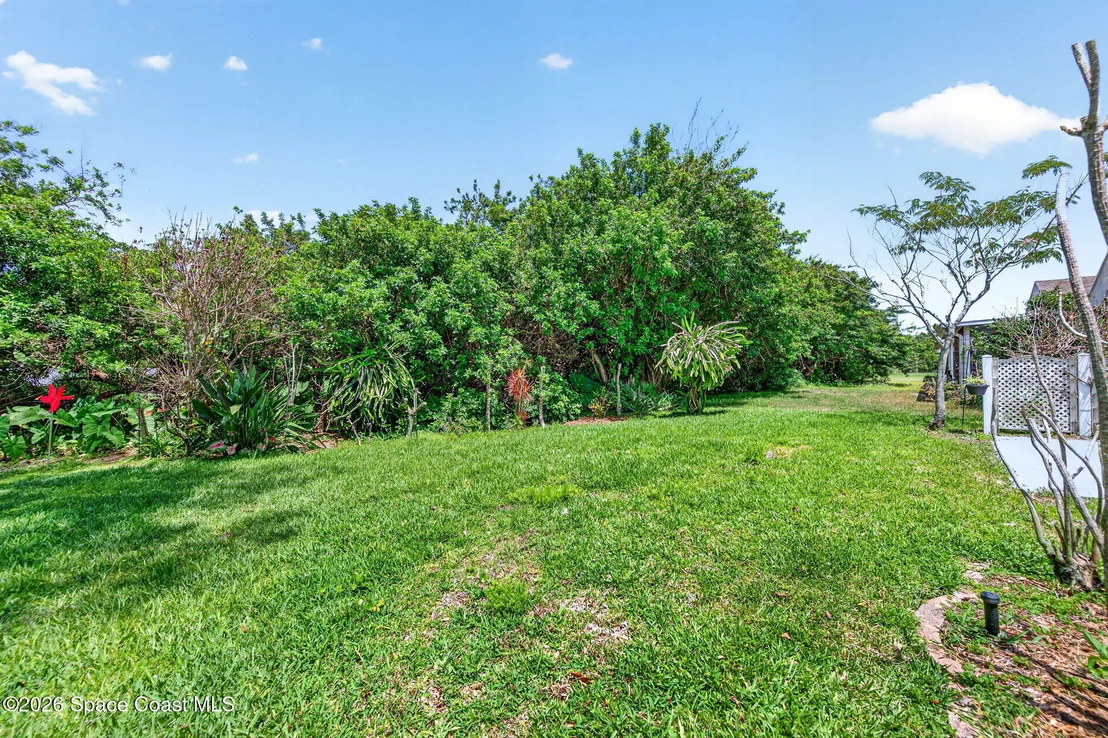 Photo of 2125 Redwood Circle NE