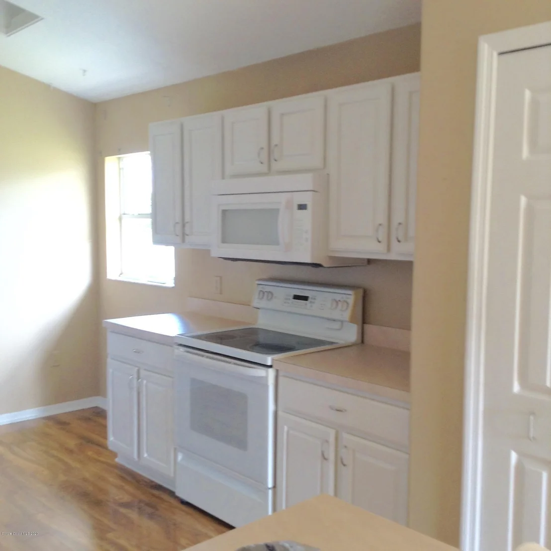 Photo of 2323 Addington Circle