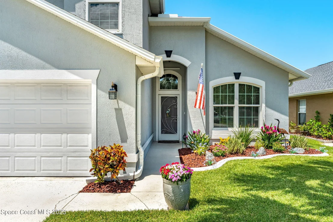 Photo of 2060 Stratford Pointe Drive