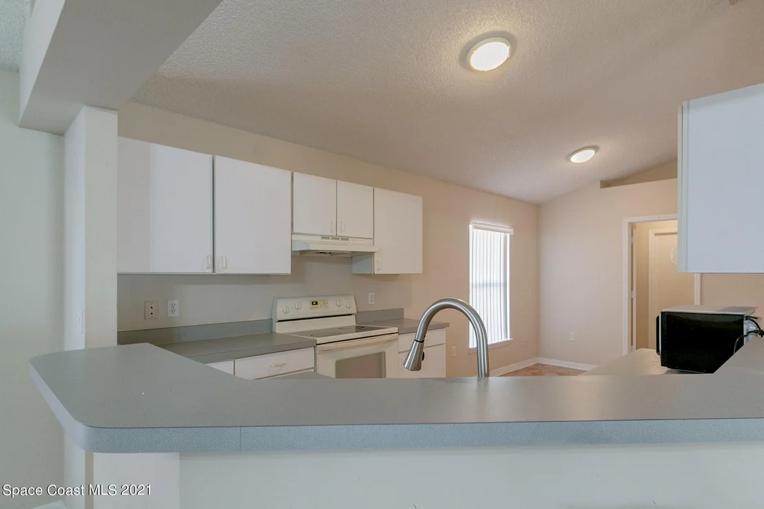 Photo of 8511 Ivanhoe Drive