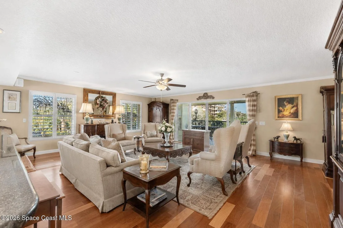 Photo of Unit 301 at 100 Riverside Drive