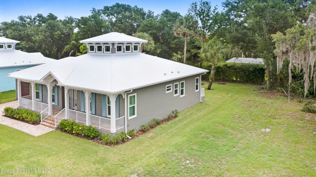 Photo of 2215 Bryan Street