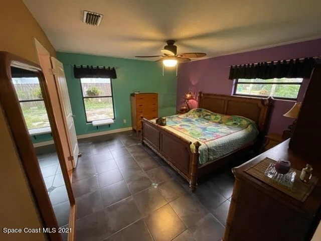 Photo of 405 Crescent Drive