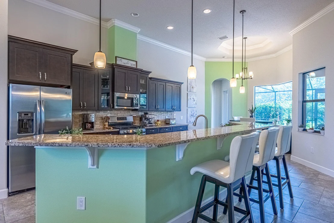 Photo of 824 Lorenza Place