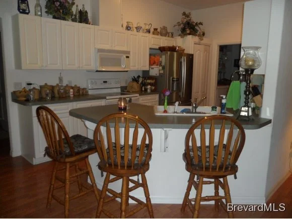 Photo of 310 NE Esterbrook
