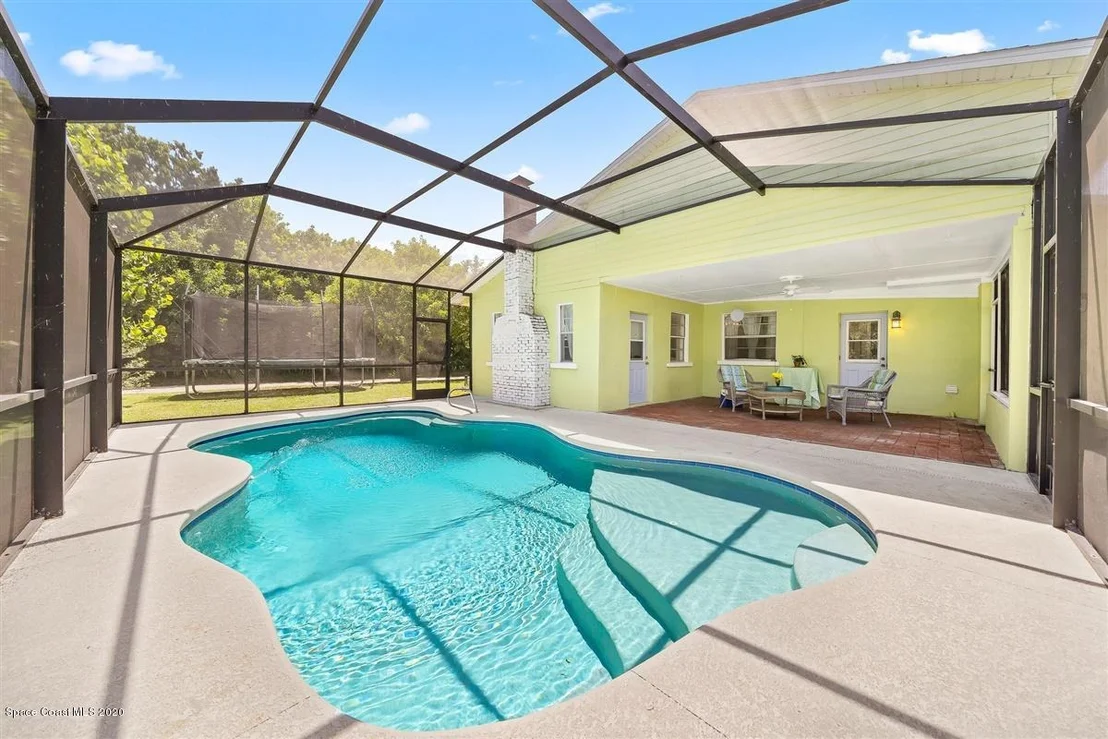 Photo of 1636 Grandview Way