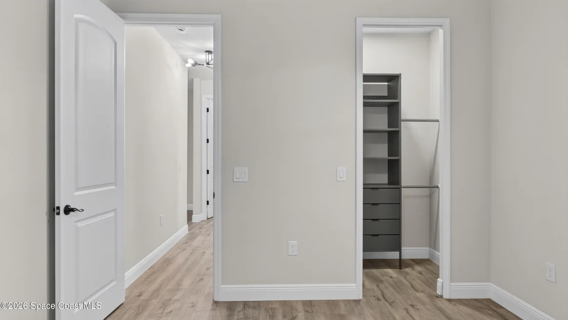 Photo of 1845 Market Circle NE