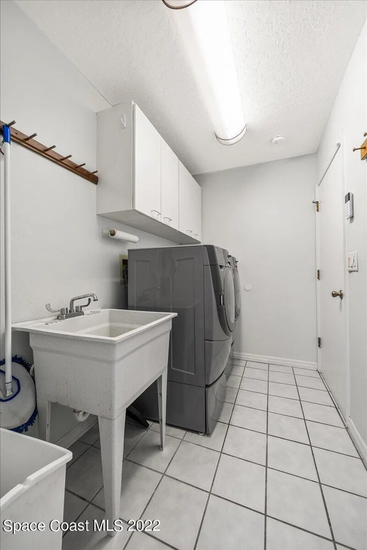 Photo of 655 Jackson Court