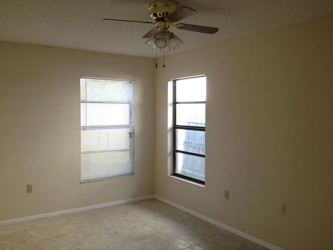 Photo of 1664 Clover Circle