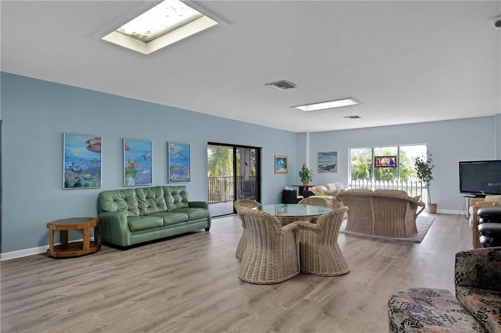 Photo of 1332 Shoreline Circle