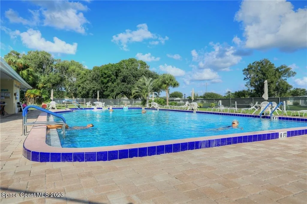 Photo of 925 Hawthorn Circle