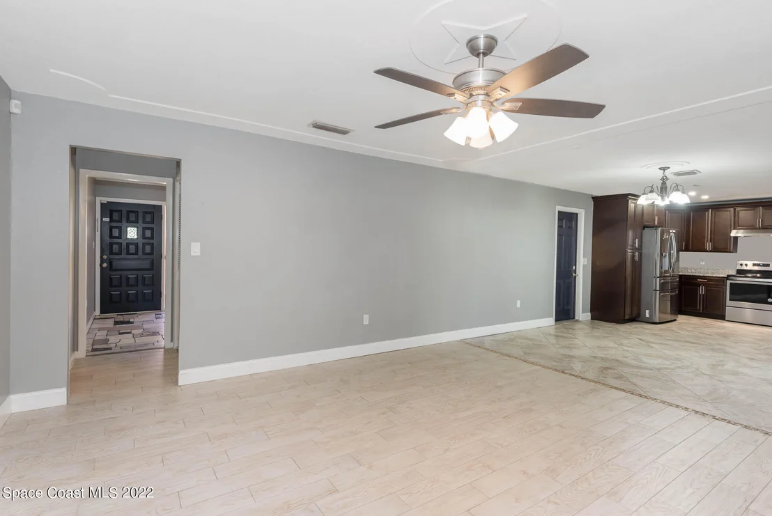 Photo of 5635 Travis Street