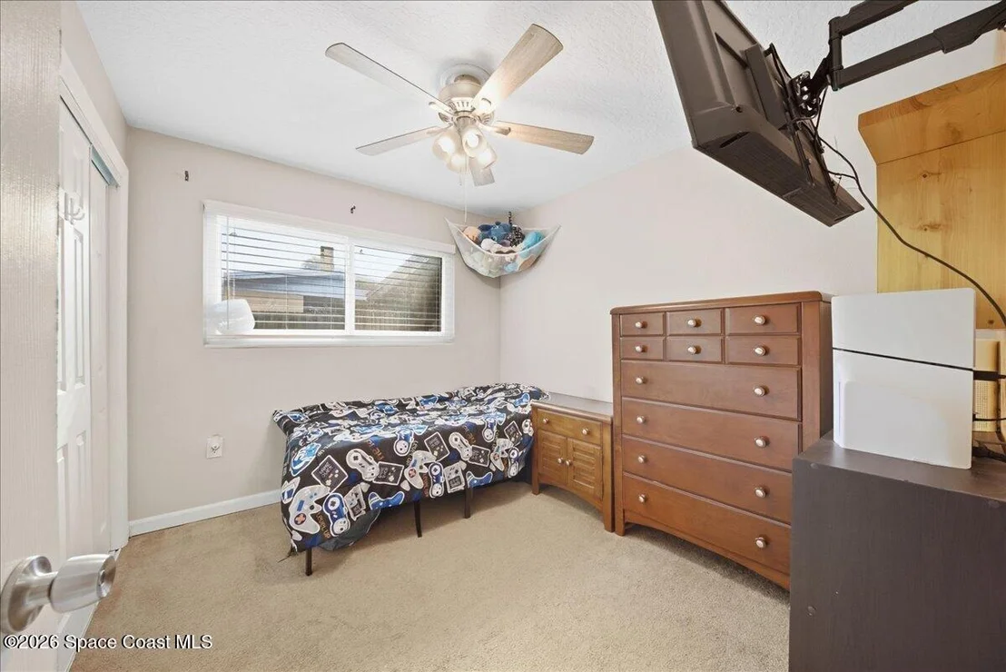 Photo of 2484 Victor Road