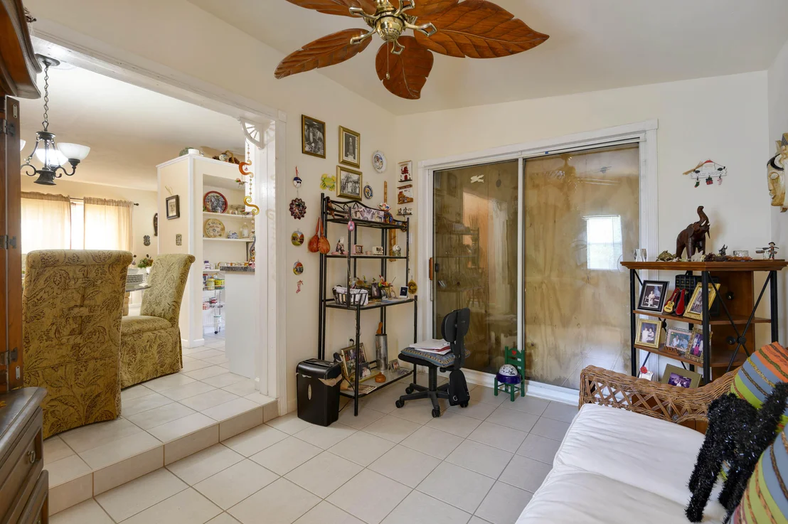 Photo of 939 Bianca Drive NE