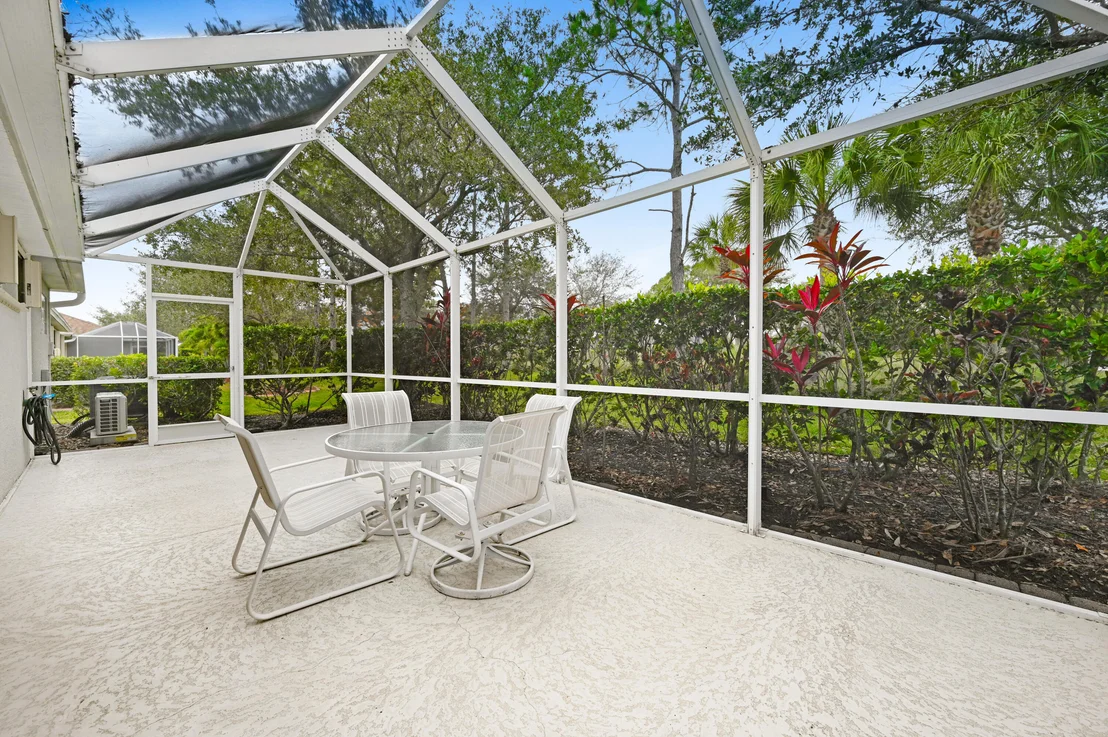 Photo of 7168 Broderick Drive