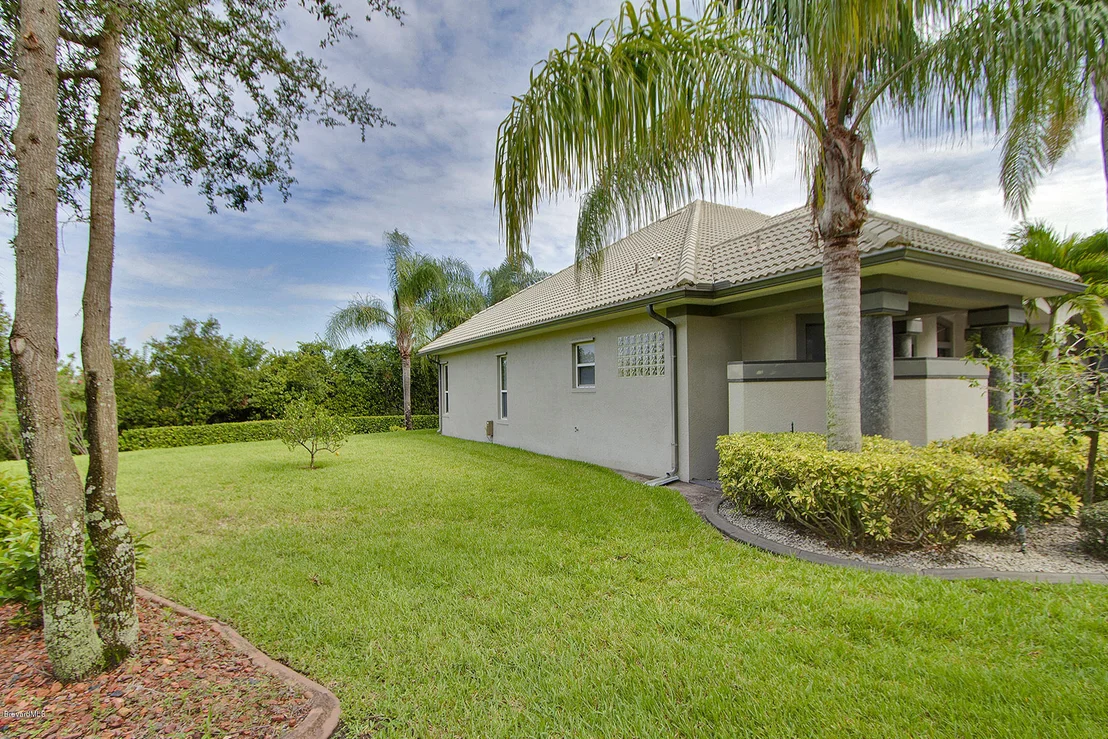 Photo of 8210 Compton Way