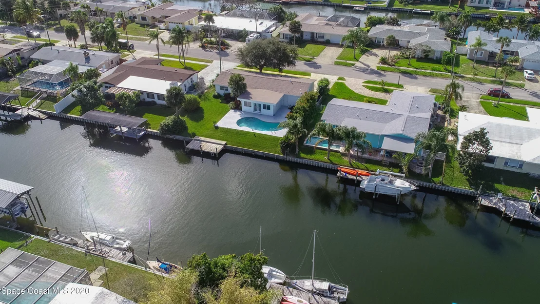 Photo of 439 Sandpiper Drive