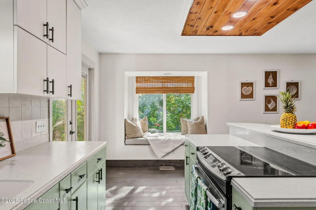 Photo of 220 Cardinal Drive