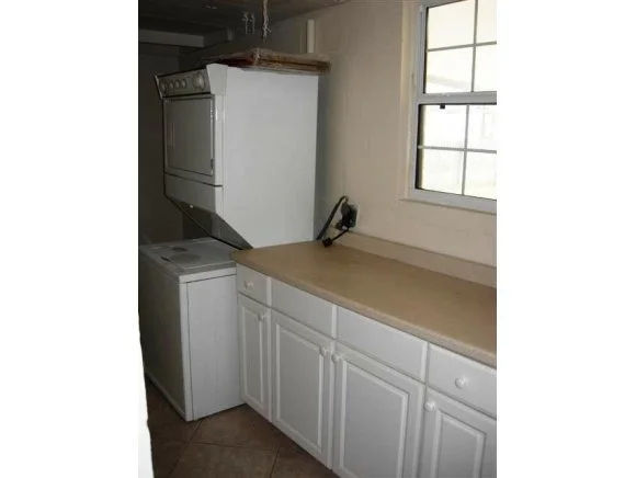 Photo of 301 Angelo