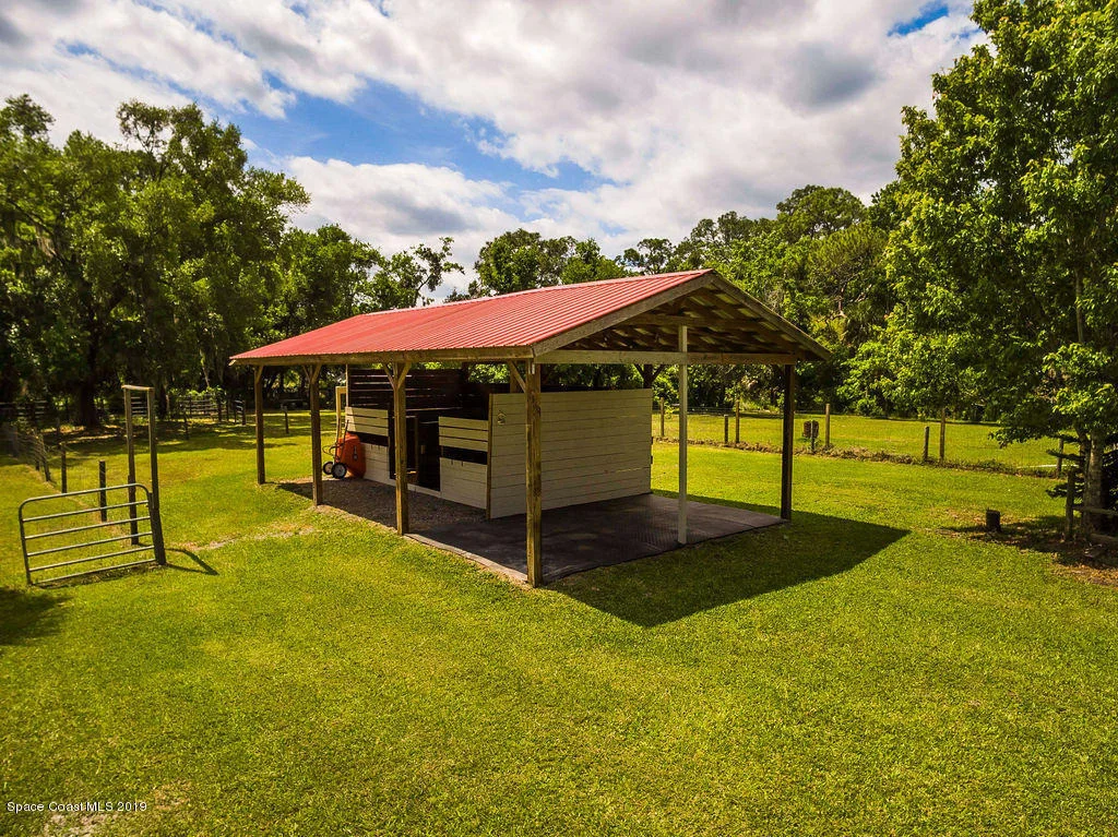 Photo of 5015 State Road 46