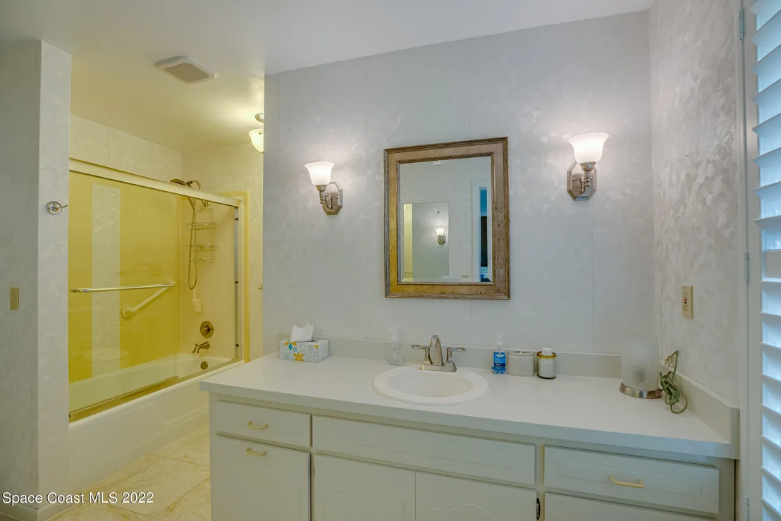 Photo of 685 Glenview Terrace