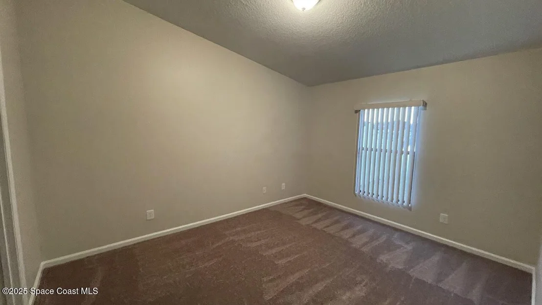 Photo of Unit 103 at 975 Luminary Circle