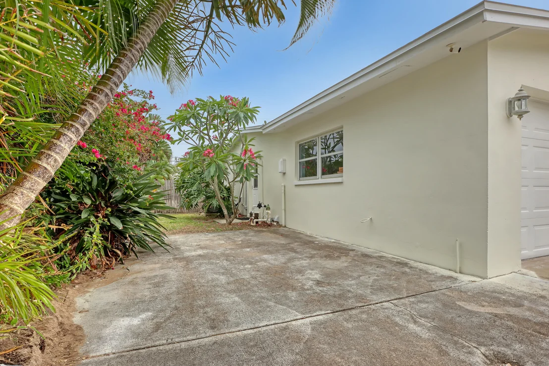 Photo of 355 Brewster Road