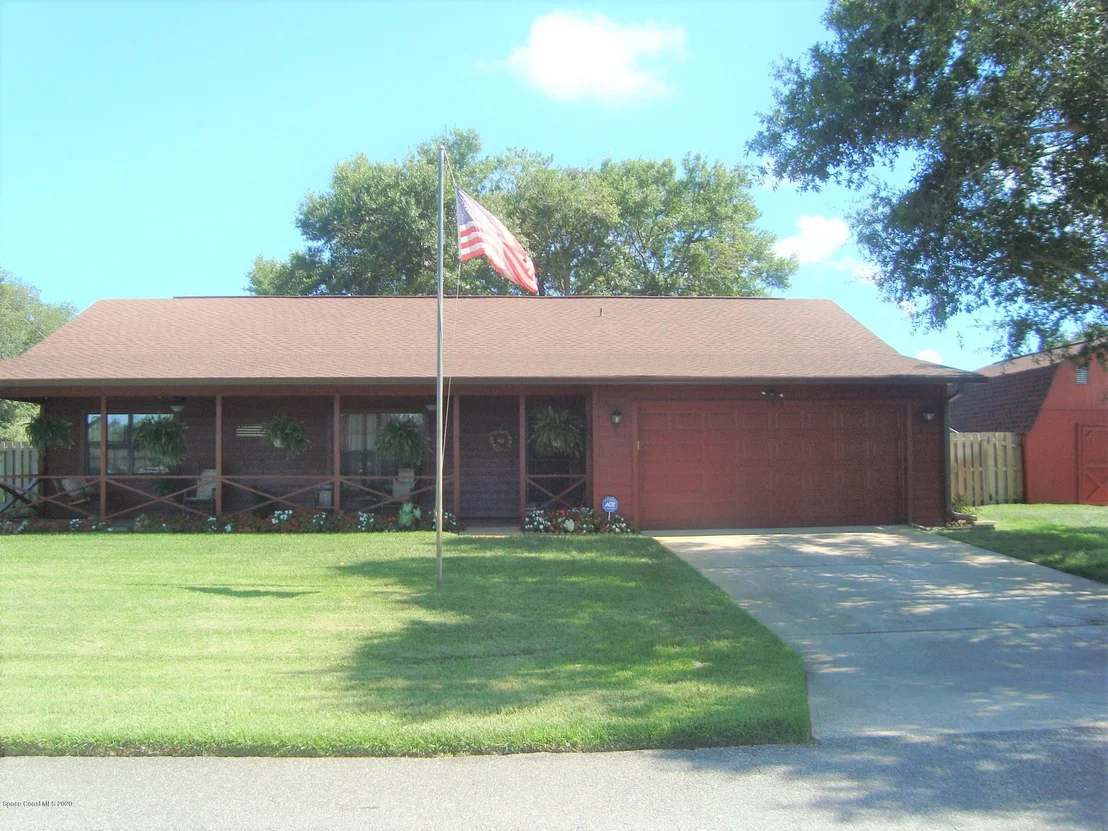 Photo of 5275 Devon Street