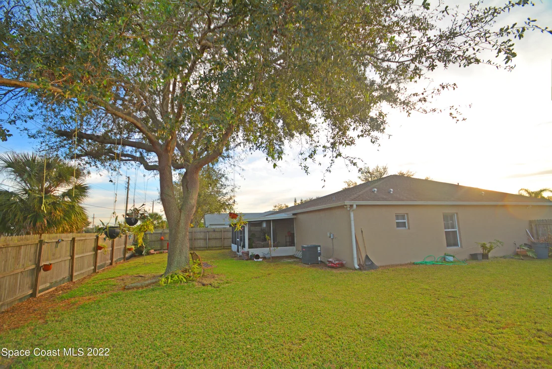 Photo of 2179 Myla Lane