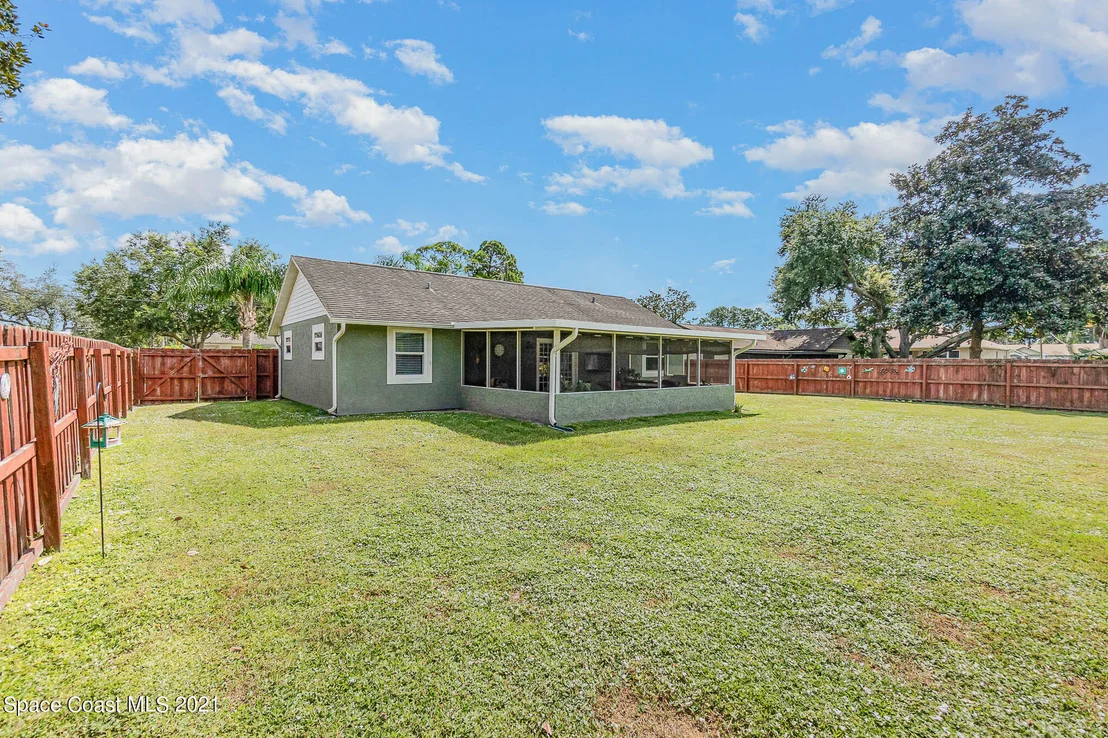 Photo of 5934 Cardiff Avenue