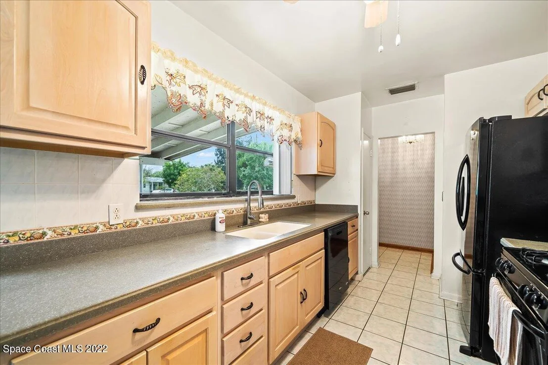 Photo of 926 Glenmore Circle