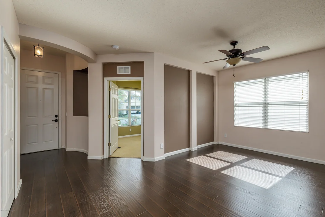 Photo of 492 Cressa Circle