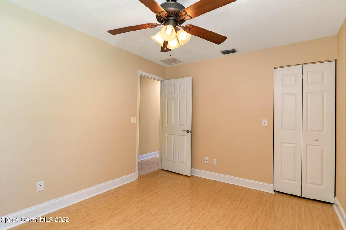 Photo of 6573 Sheridan Road