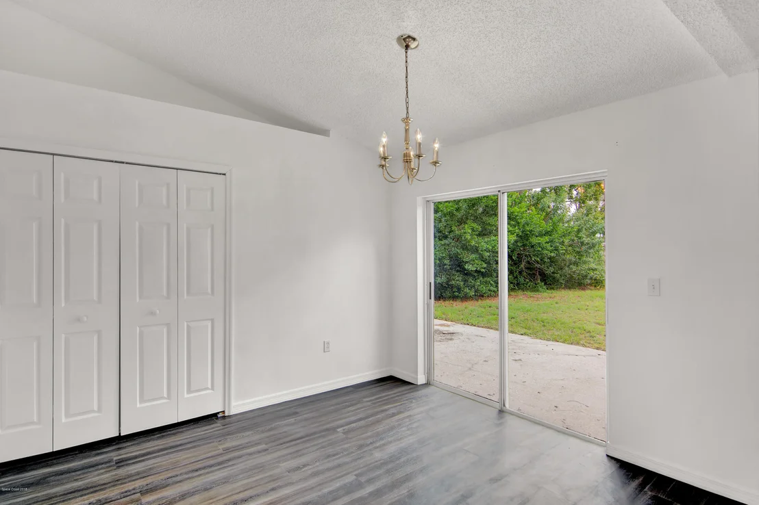Photo of 1027 Hibiscus Street