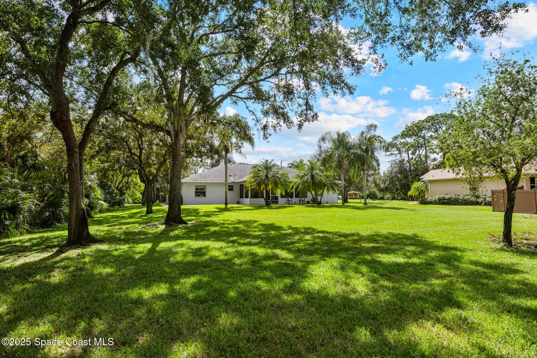 Photo of 2500 Fairfield Drive