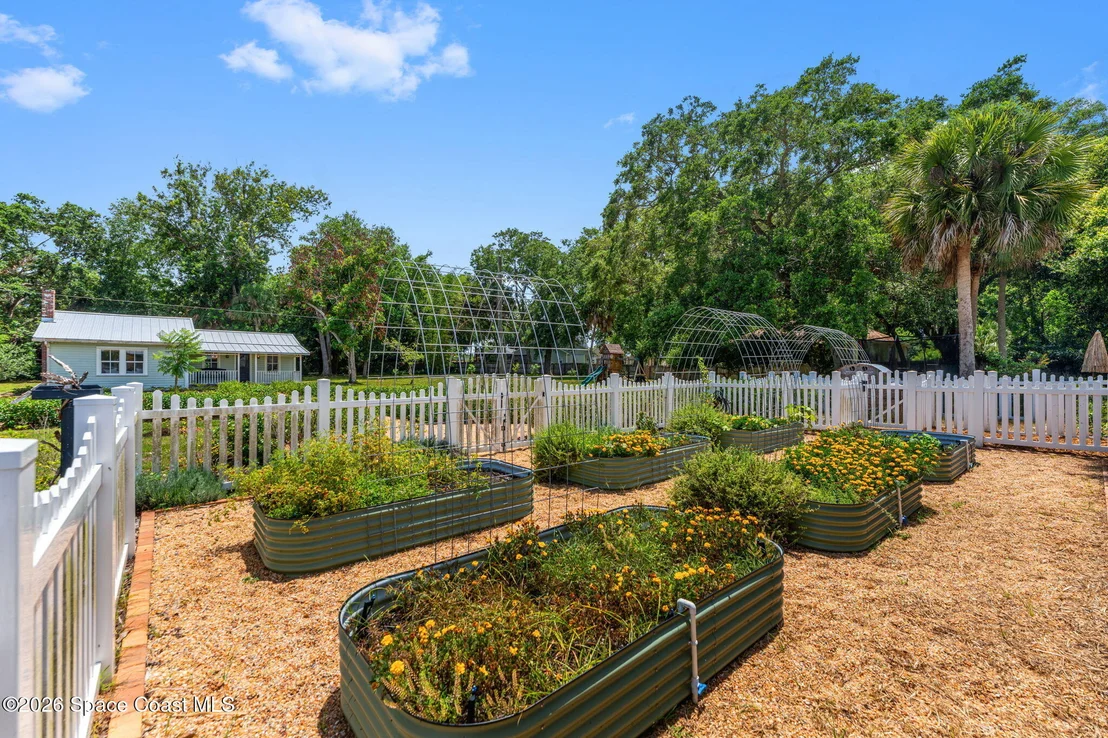 Photo of 1489 Rockledge Drive