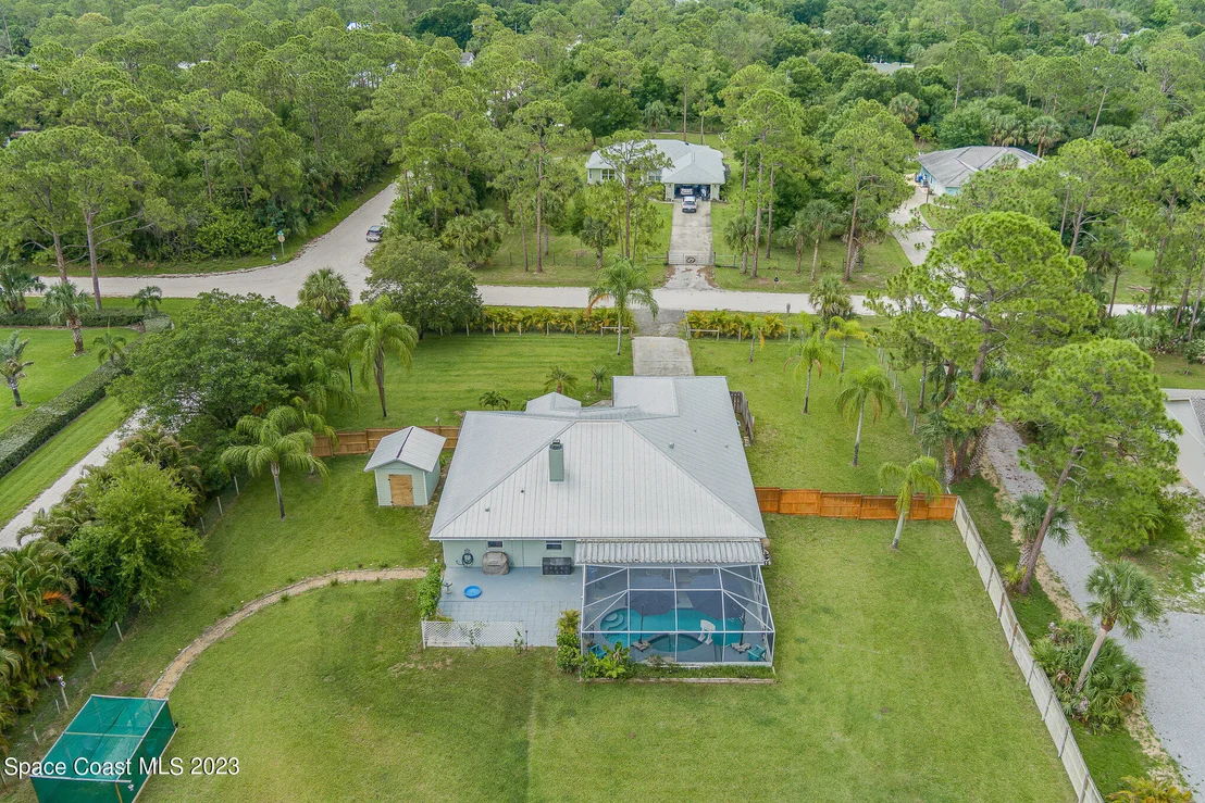 Photo of 8065 92nd Avenue