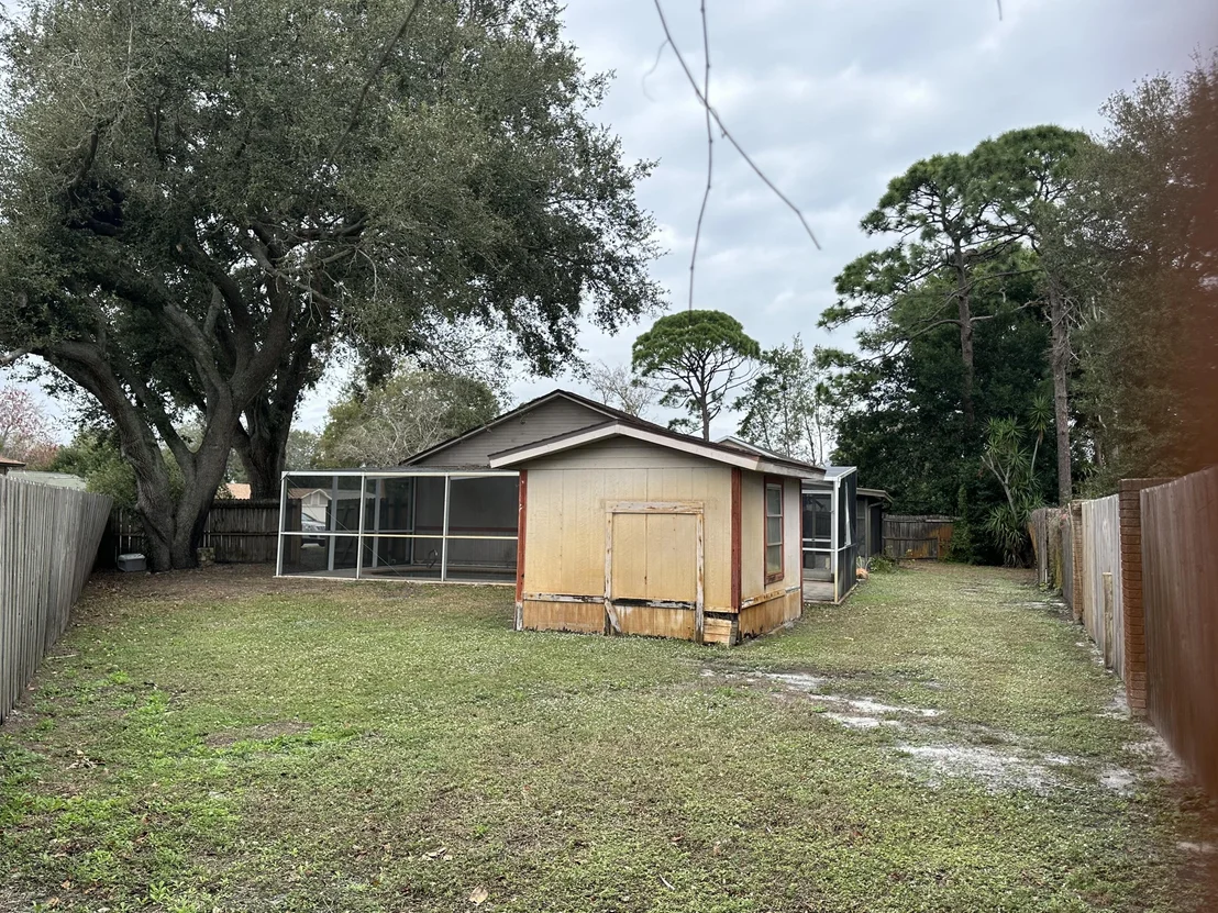 Photo of 812 Pine Valley Court