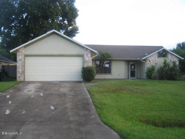 Photo of 401 NW Orlov Road