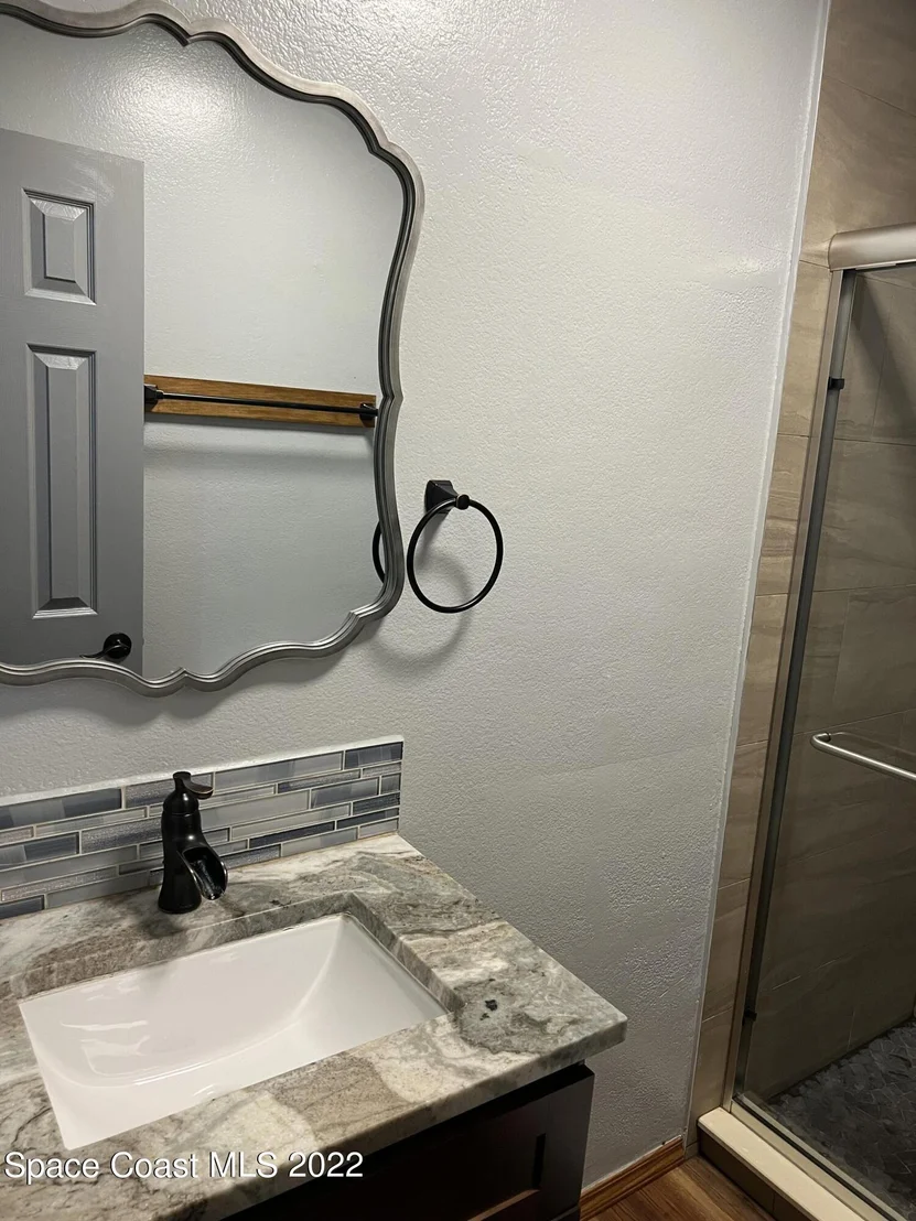 Photo of 1341 Cindy Circle NE