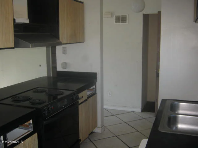Photo of 5715 Fairbridge Street