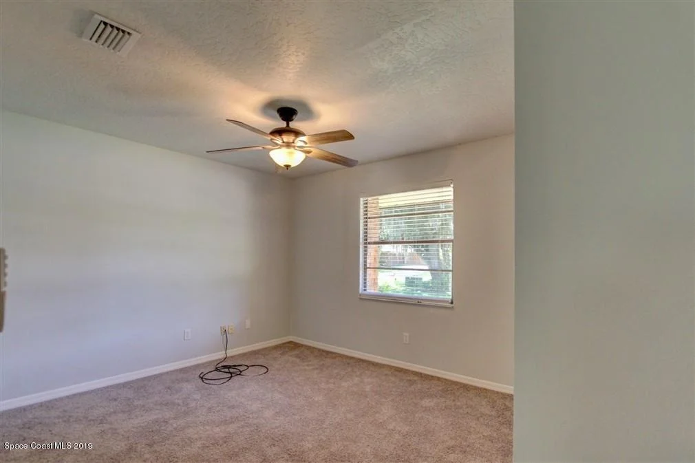 Photo of 1879 Oakwood Trail