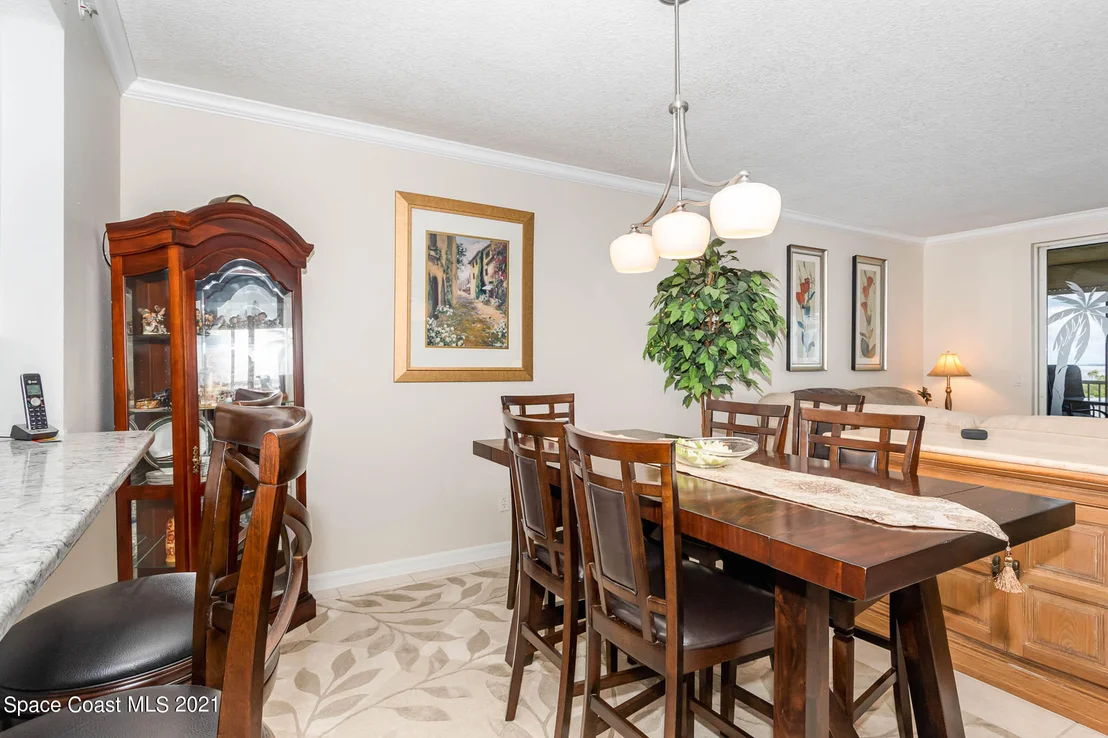 Photo of Unit 705 at 100 Riverside Drive