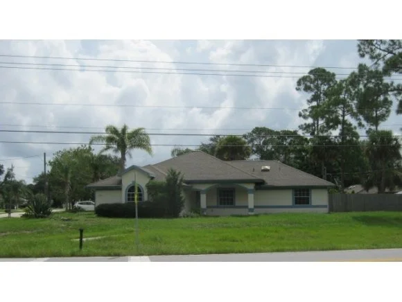 Photo of 7045 Grissom