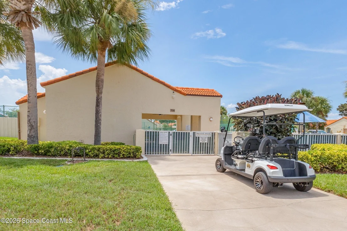 Photo of 718 Pine Island Drive