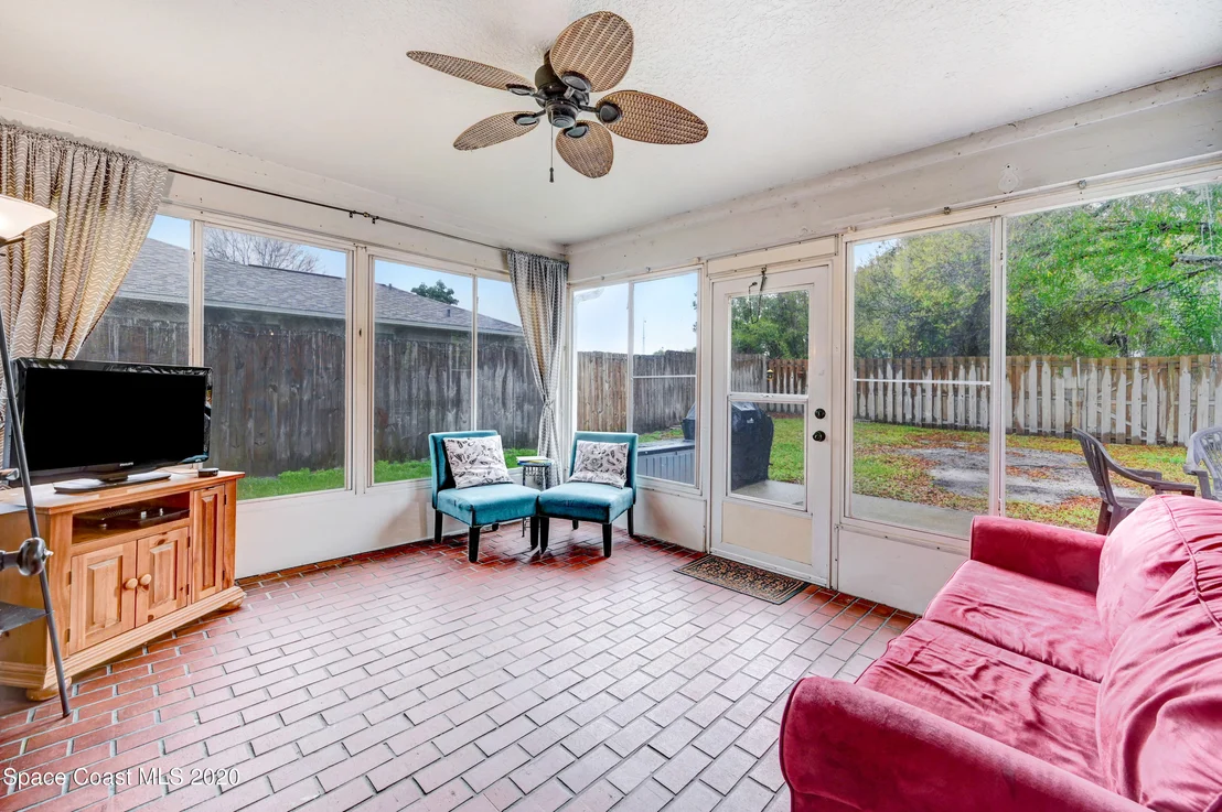 Photo of 892 Spirea Drive