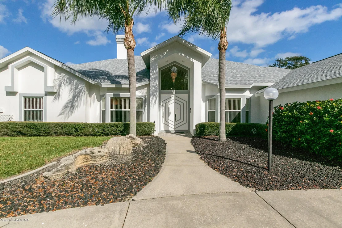 Photo of 582 Sanderling Drive