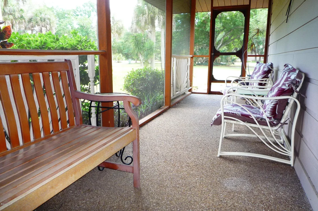 Photo of 3330 Aurora Road