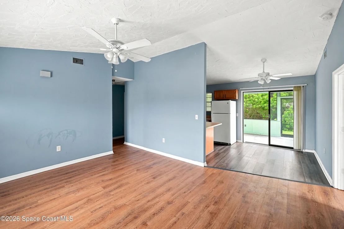 Photo of 2425 Cogan Drive SE